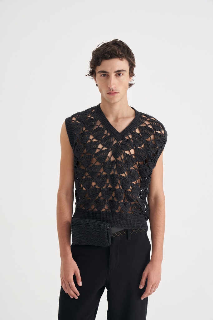 AMULET VEST