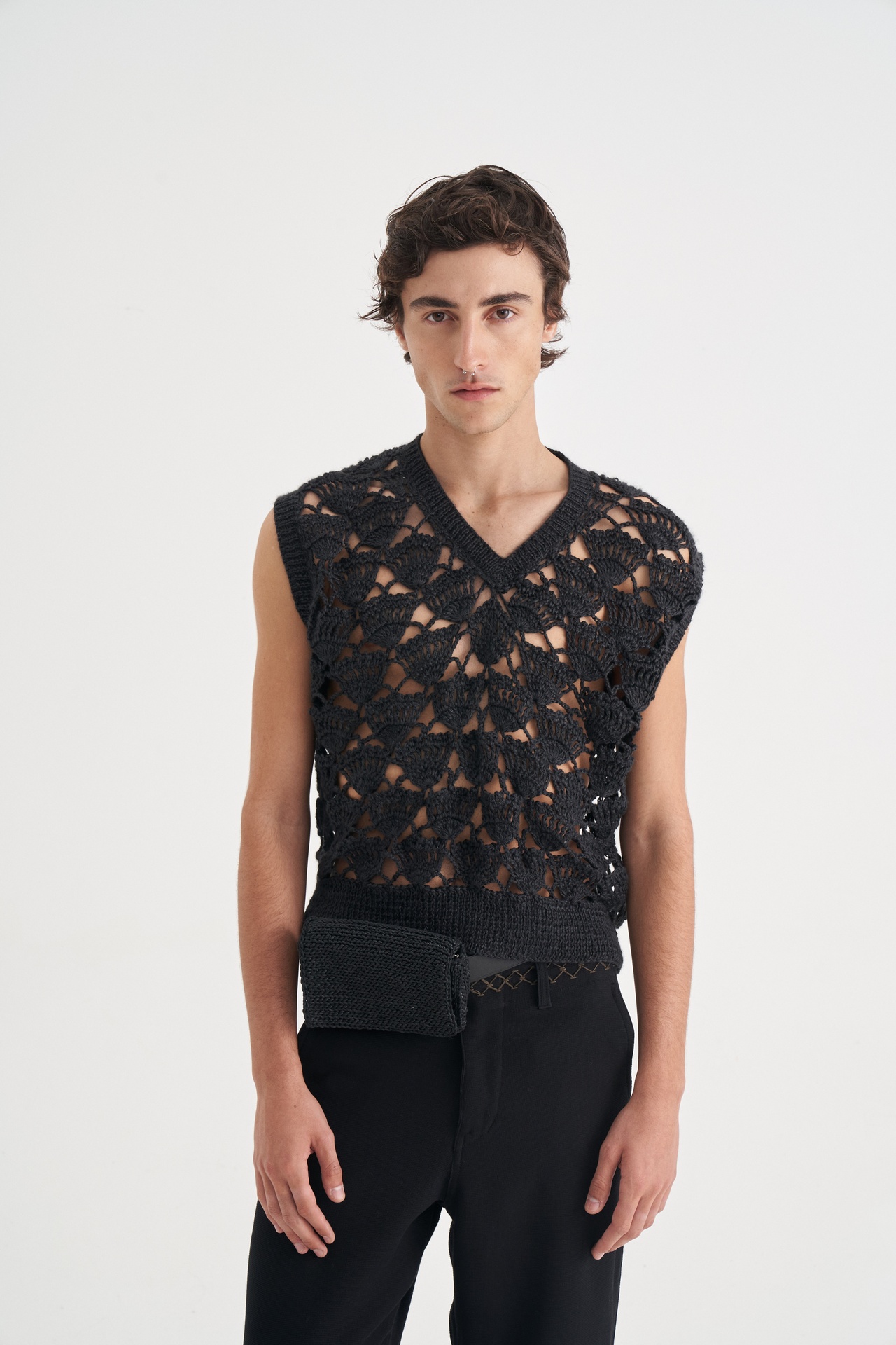 AMULET VEST